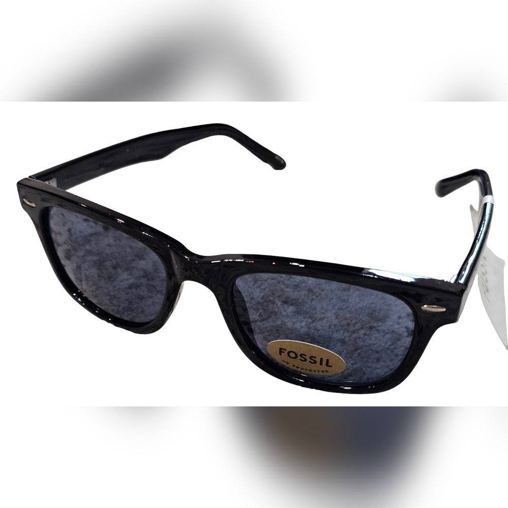 Fossil Women's Black Gloss Wayfarer Sunglasses. New! - Picture 2 of 6